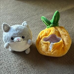 Squishmellow cat in pineapple